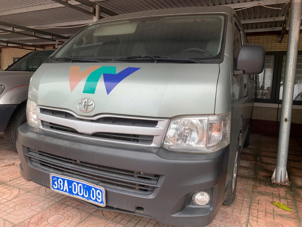 Thông báo đấu giá tài sản công thanh lý của Báo Hà Tĩnh (Xe ô tô Toyota Hiace, BKS 38A-000.09)